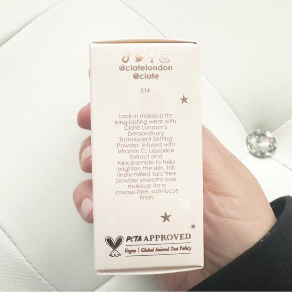 Ciaté London extraordinary Translucent Setting Powder - Picture 3 of 7